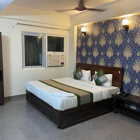 Hotel Dream Taj Family Rooms 200Mtr From Taj Mahal Agra  Zewnętrze zdjęcie