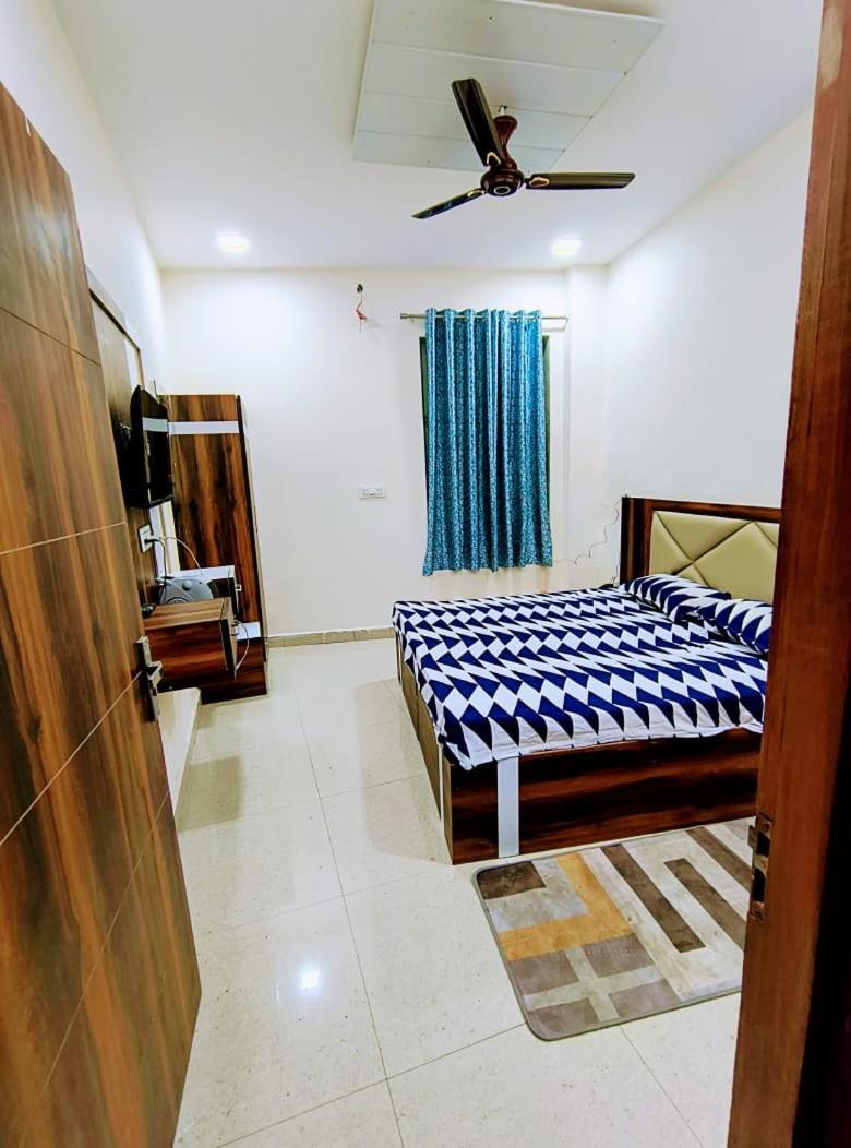 Hotel Dream Taj Family Rooms 200Mtr From Taj Mahal Agra  Zewnętrze zdjęcie